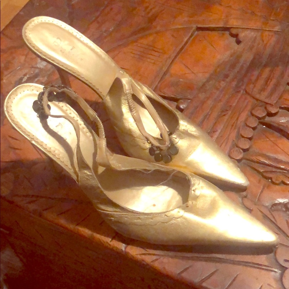 BCBG gold metallic sling back pumps